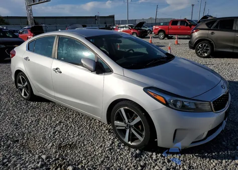 2017 Kia Forte Ex из США, поврежденный, VIN 3KPFL4A85HE105312